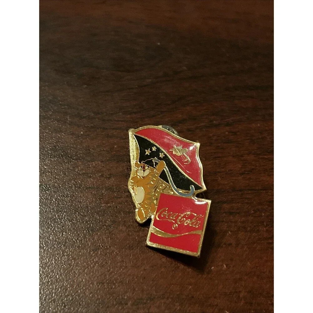 1988 Seoul Olympics Coca Cola Hodori Tiger Papua New Guinea Flag Lapel Pin